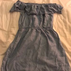 Off-the-shoulder jean-like dress